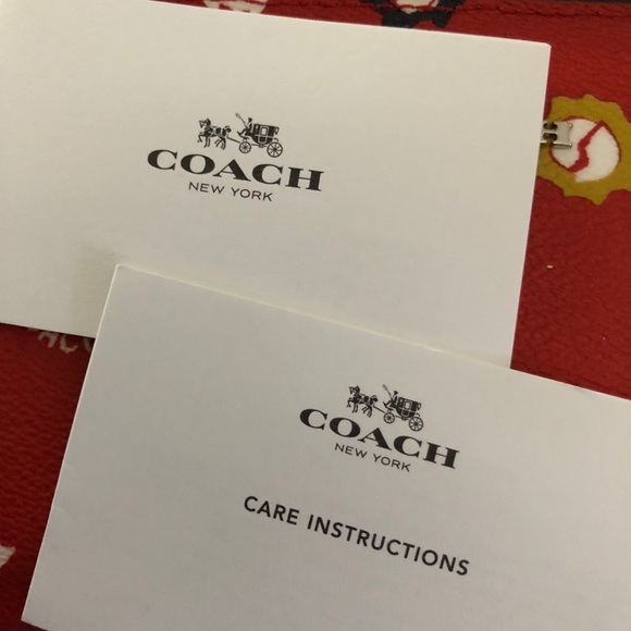 Coach carmine red floral wristlet - Picture 5 of 5